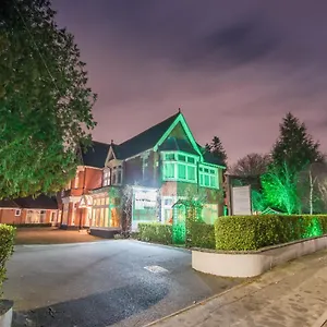 4* Hotel Grovefield Manor
